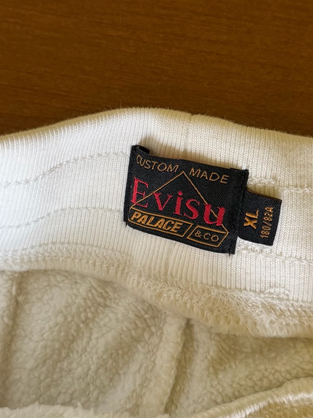 PALACE x Evisu Multi Pocket Joggers in White size XL - Picture 5 of 6